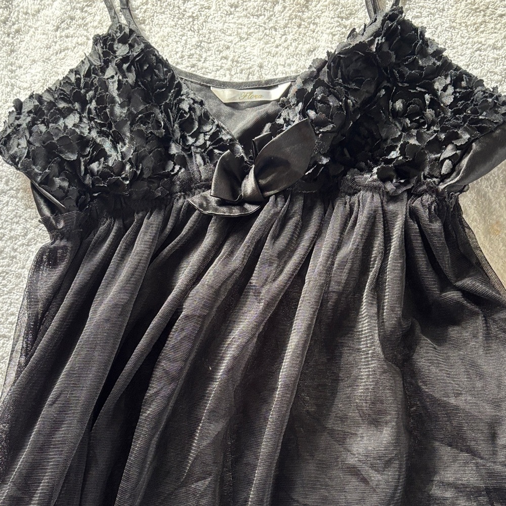 Elegant Black Lace-Trim Chemise with Satin Bow - Unbranded